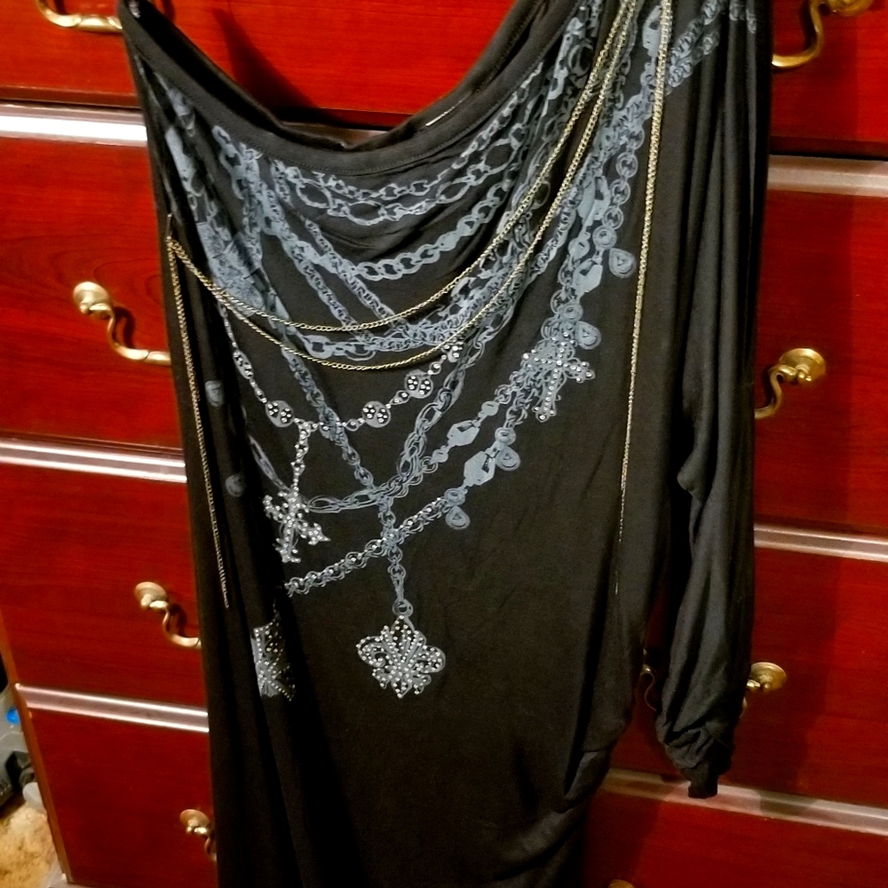 Shirt dress with accessory